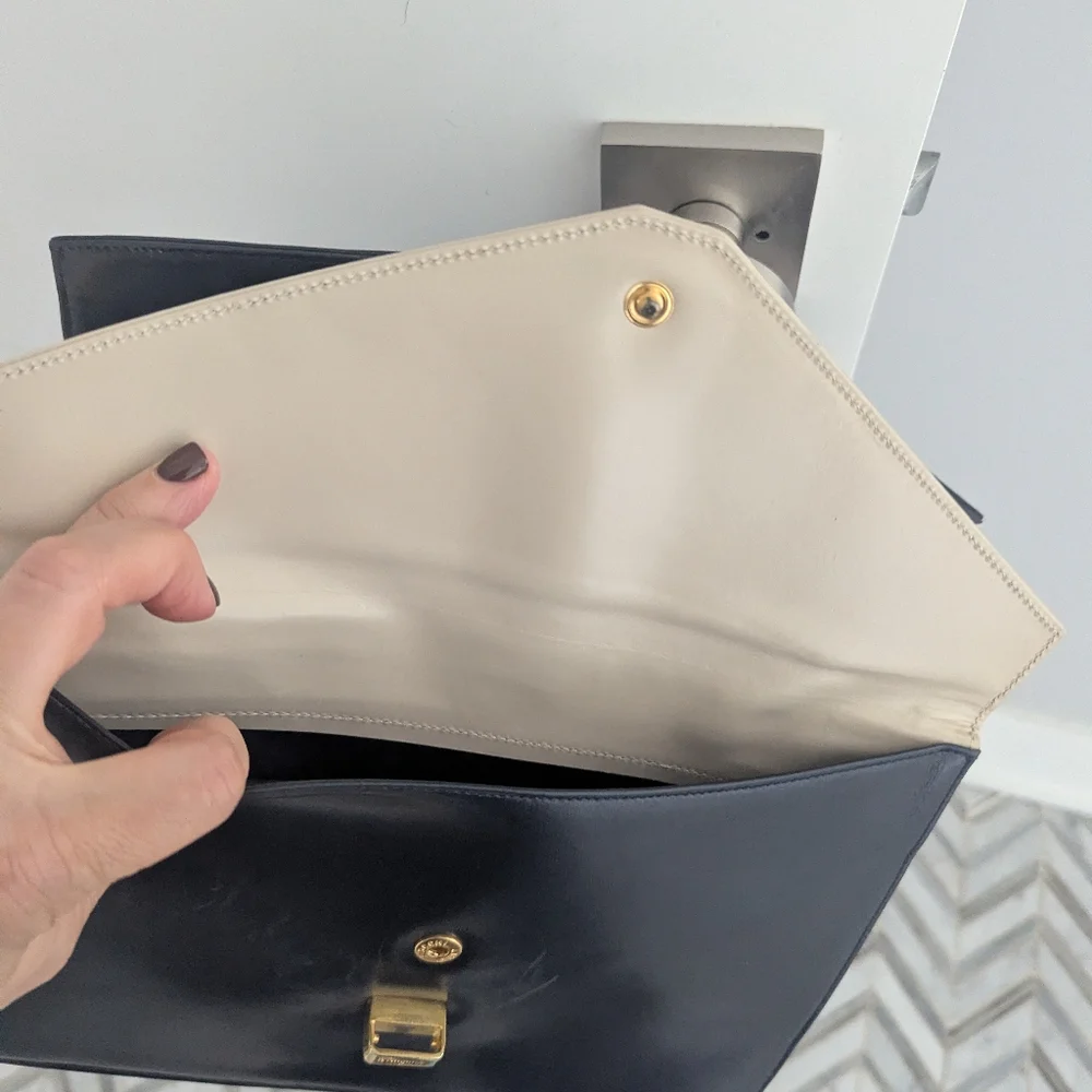 Salvatore Ferragamo classic ferragamo